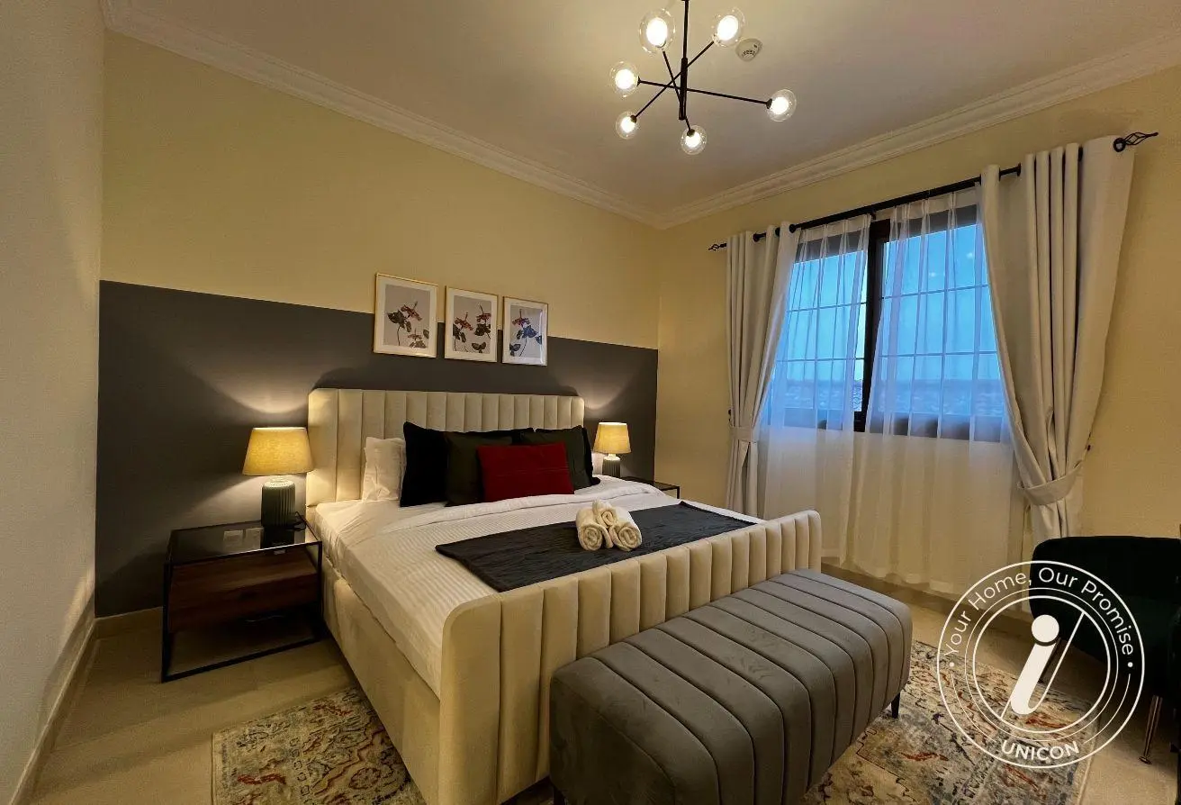 Luxury Furnished 1BR | Home Office | Close to MCC
